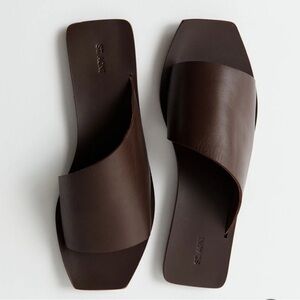 St. Agni Asymmetric Slide - Chocolate